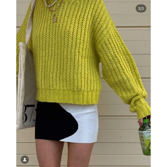 American Eagle Women’s Lime Green Knit Sweater Size Small - Picture 6 of 6